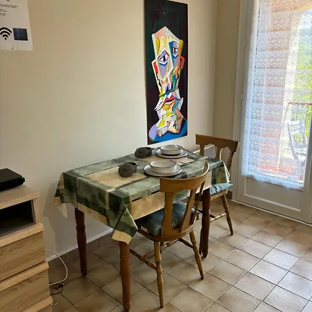 - Les Jardins De Cybele - *